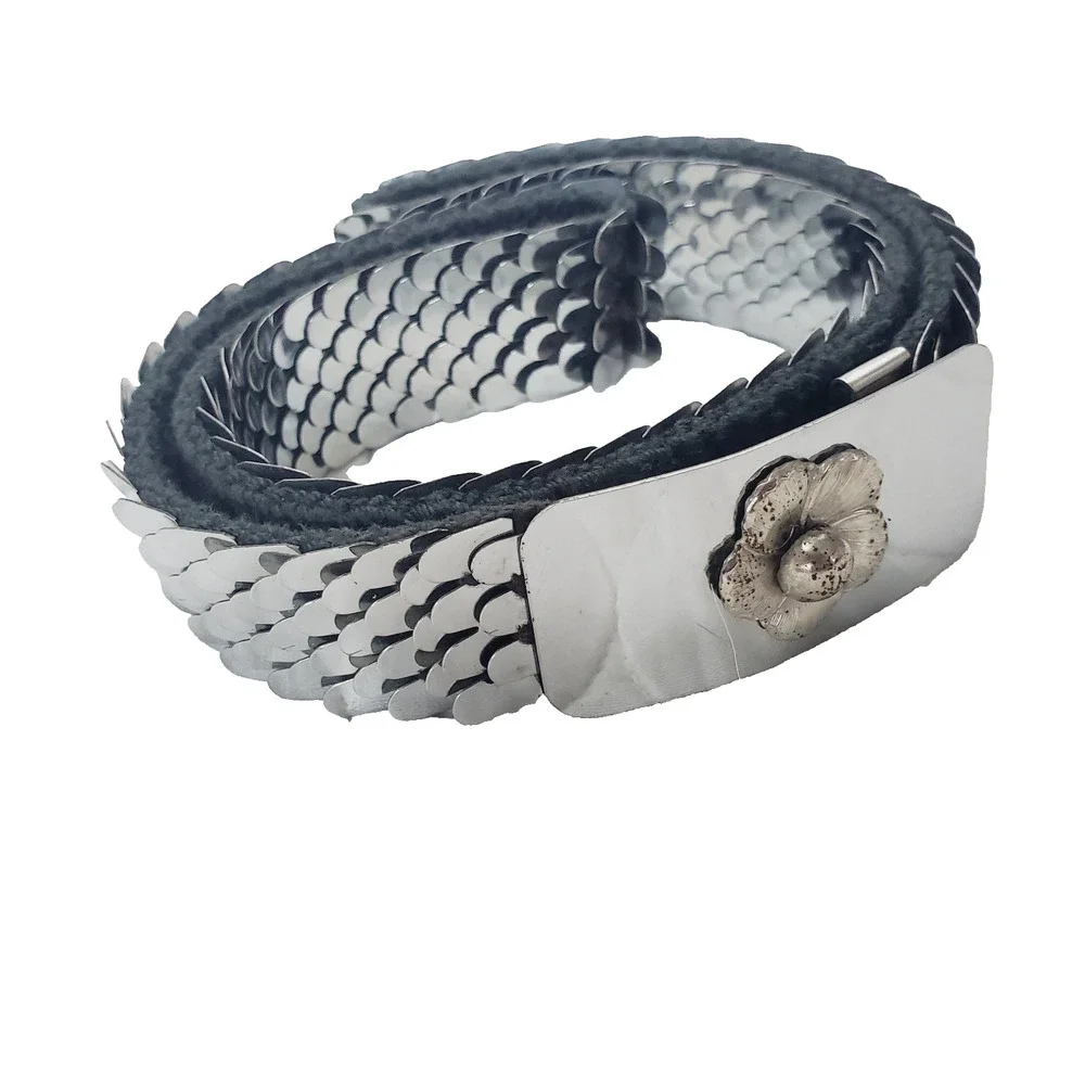 Expansion Belt Fish Scale With Flower On Buckle Vintage Beautiful Fashion Silver